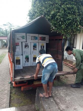 PENDISTRIBUSIAN LOGISTIK PEMILU 2019 PPS DESA JOMBOK